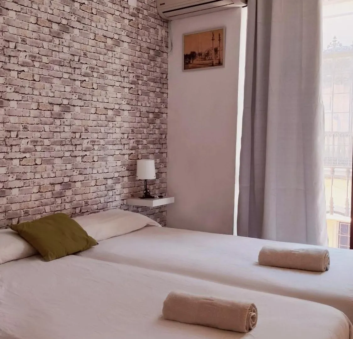 Apartamento En Sevilla Centro Con Vistas A La Plaza Alameda De Hercules - Hasta 7 Personas
